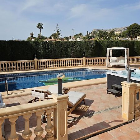 Luxury Villa - Pool, Hot Tub, Aircon, Tvs, Home Cinema, Office, Gbit Internet, Sports Equipment Calpe Esterno foto