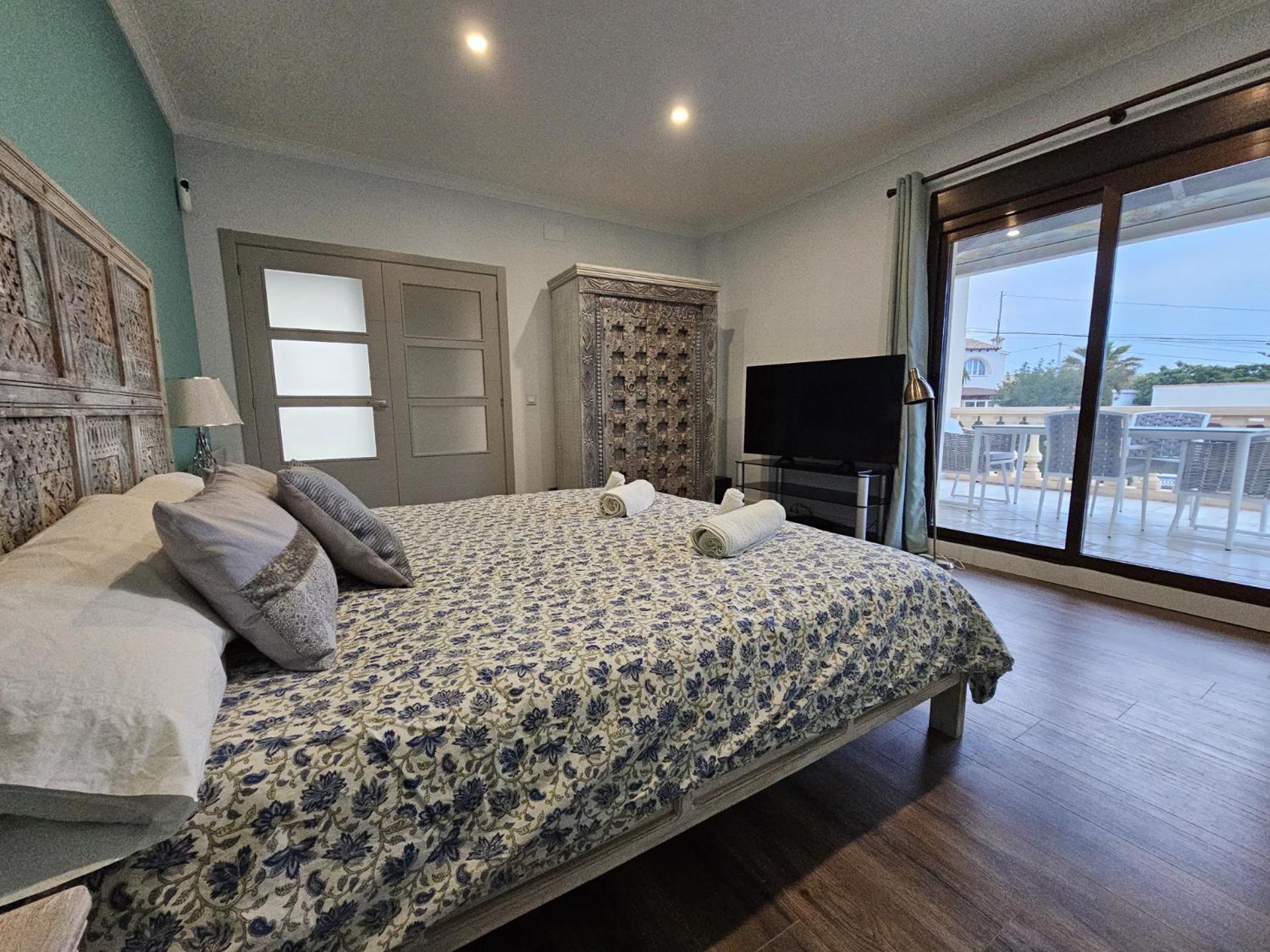 Luxury Villa - Pool, Hot Tub, Aircon, Tvs, Home Cinema, Office, Gbit Internet, Sports Equipment Calpe Esterno foto